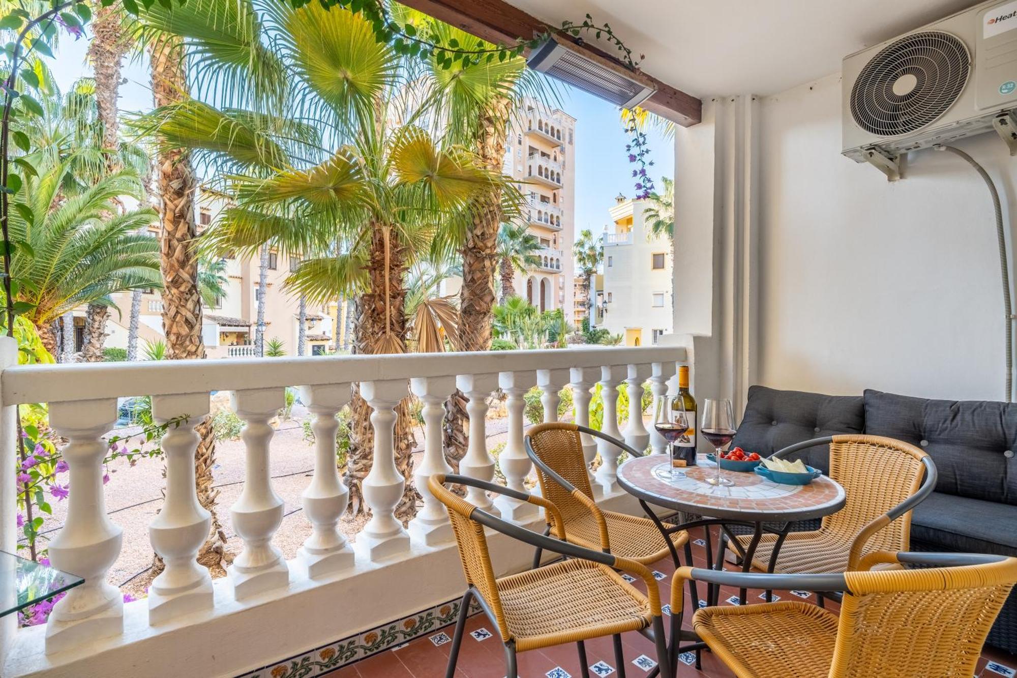 Casa Jina Appartement Torrevieja Buitenkant foto